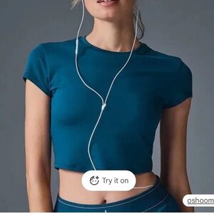 ALO Yoga Alosoft Crop Finesse Short Sleeve - Eclipse Blue